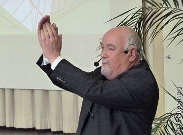 Dr. Klaus Stedingk informiert über die Grunder Lagerstätten